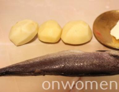 Merluciu copt la cuptor cu cartofi Cum să gătești pește de merluciu la cuptor cu cartofi